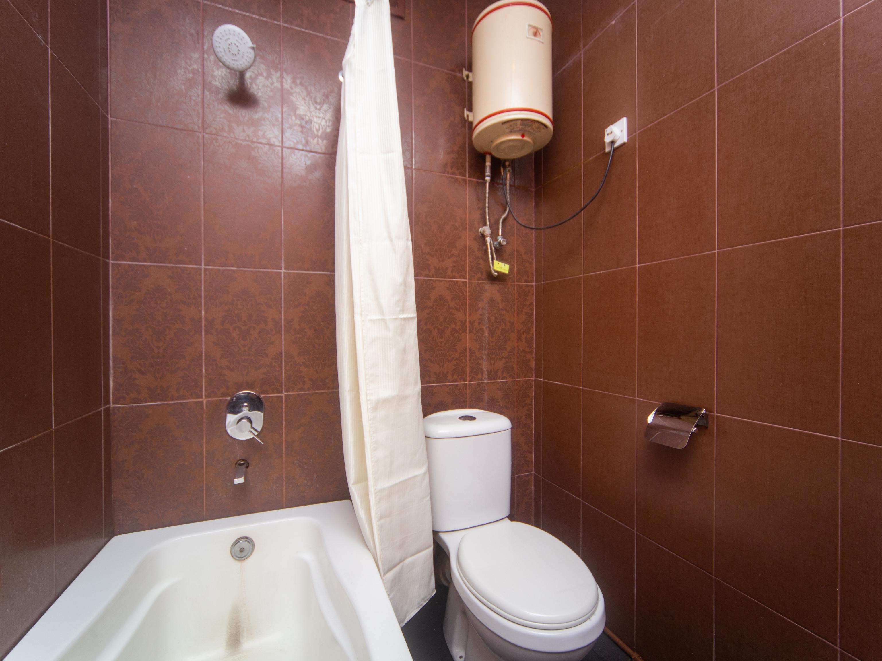 Super Oyo 1026 Hotel Lutana Sandakan Bagian luar foto
