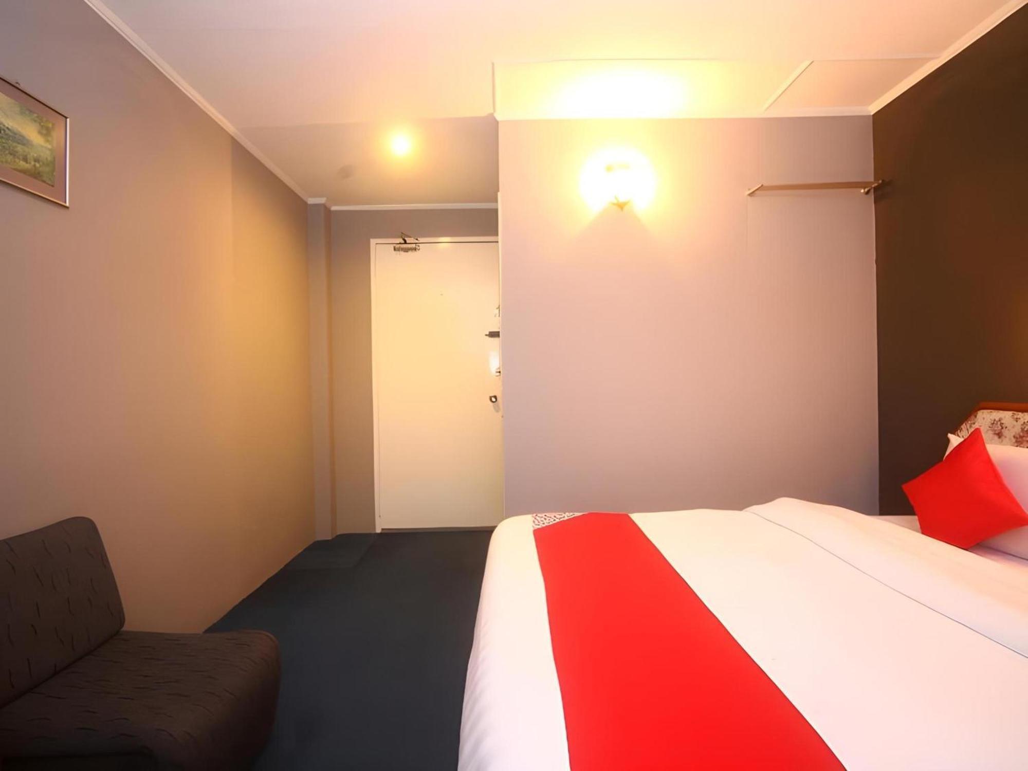 Super Oyo 1026 Hotel Lutana Sandakan Bagian luar foto