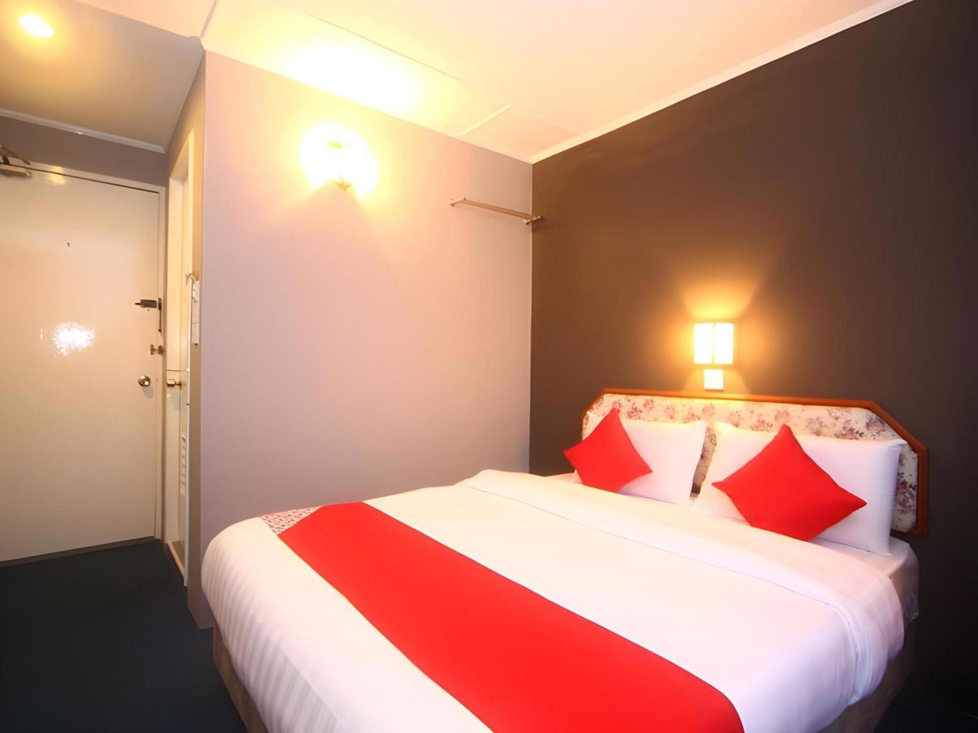 Super Oyo 1026 Hotel Lutana Sandakan Bagian luar foto